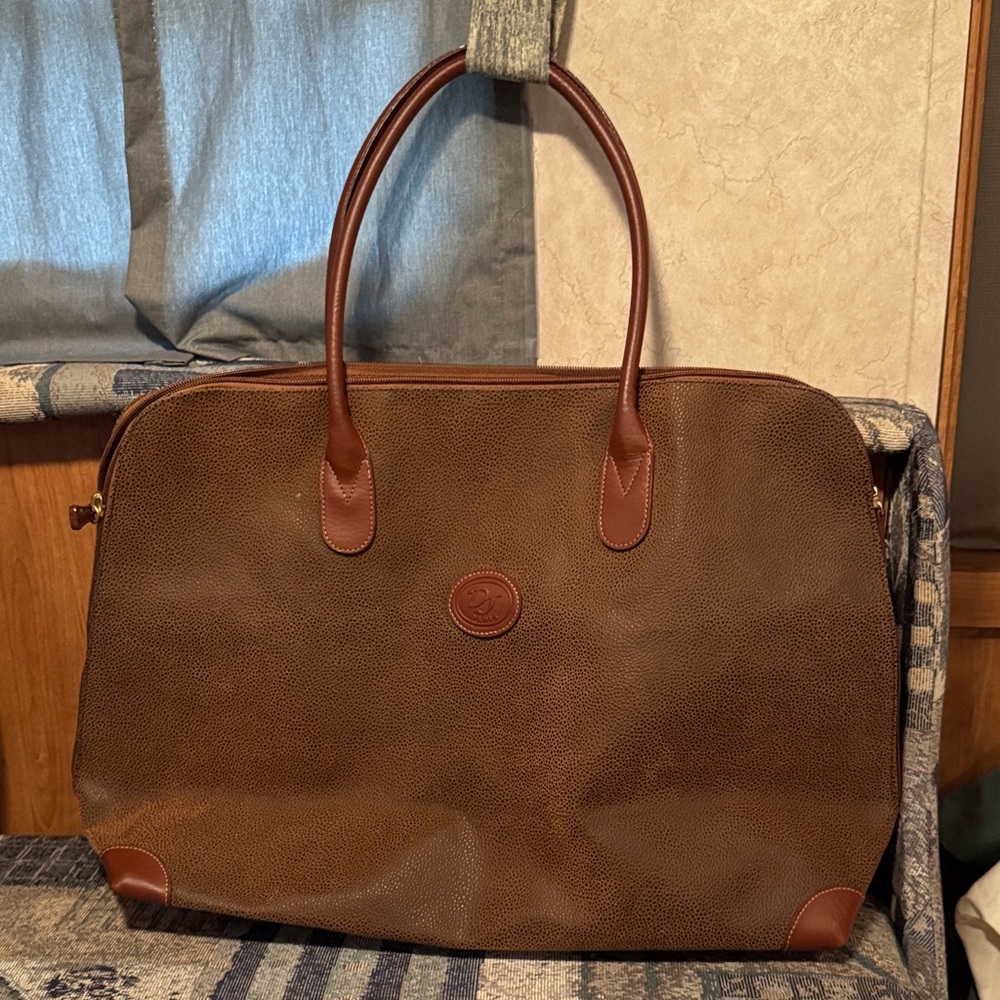 Beautiful DJ PARIS bag
